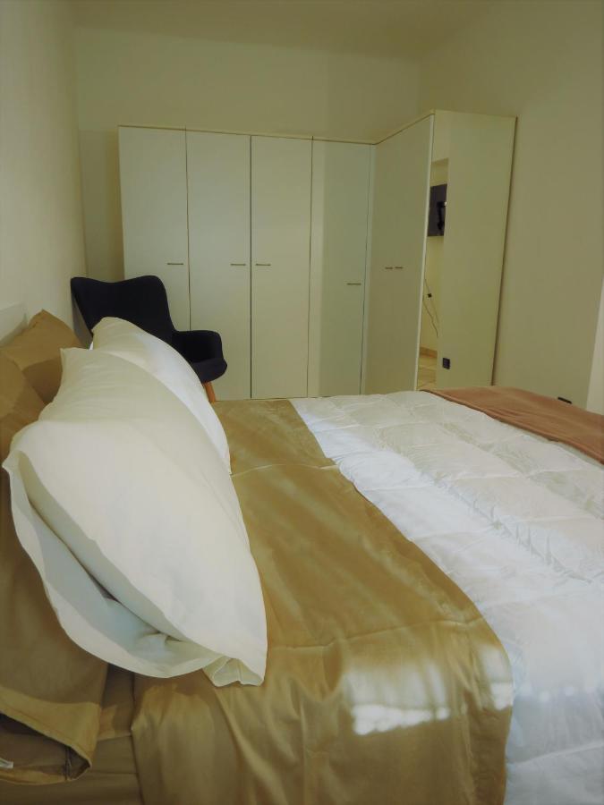 Lo Gnomo Sotto Al Glicine Apartment ชาตีญอน ภายนอก รูปภาพ